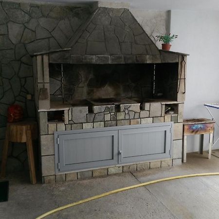 Aimilias Family Apartments Nea Vrasna Bagian luar foto