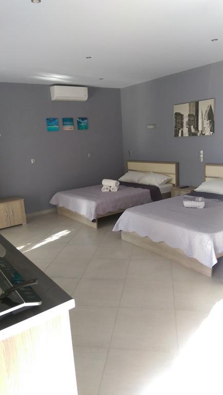 Aimilias Family Apartments Nea Vrasna Bagian luar foto