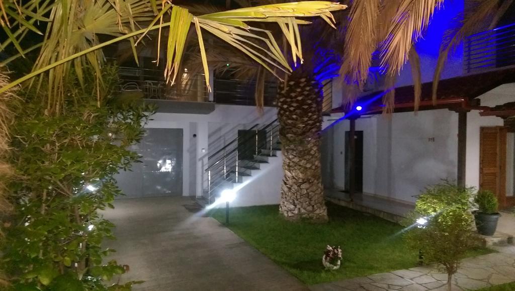 Aimilias Family Apartments Nea Vrasna Bagian luar foto
