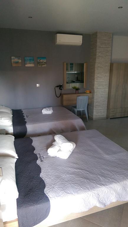 Aimilias Family Apartments Nea Vrasna Bagian luar foto