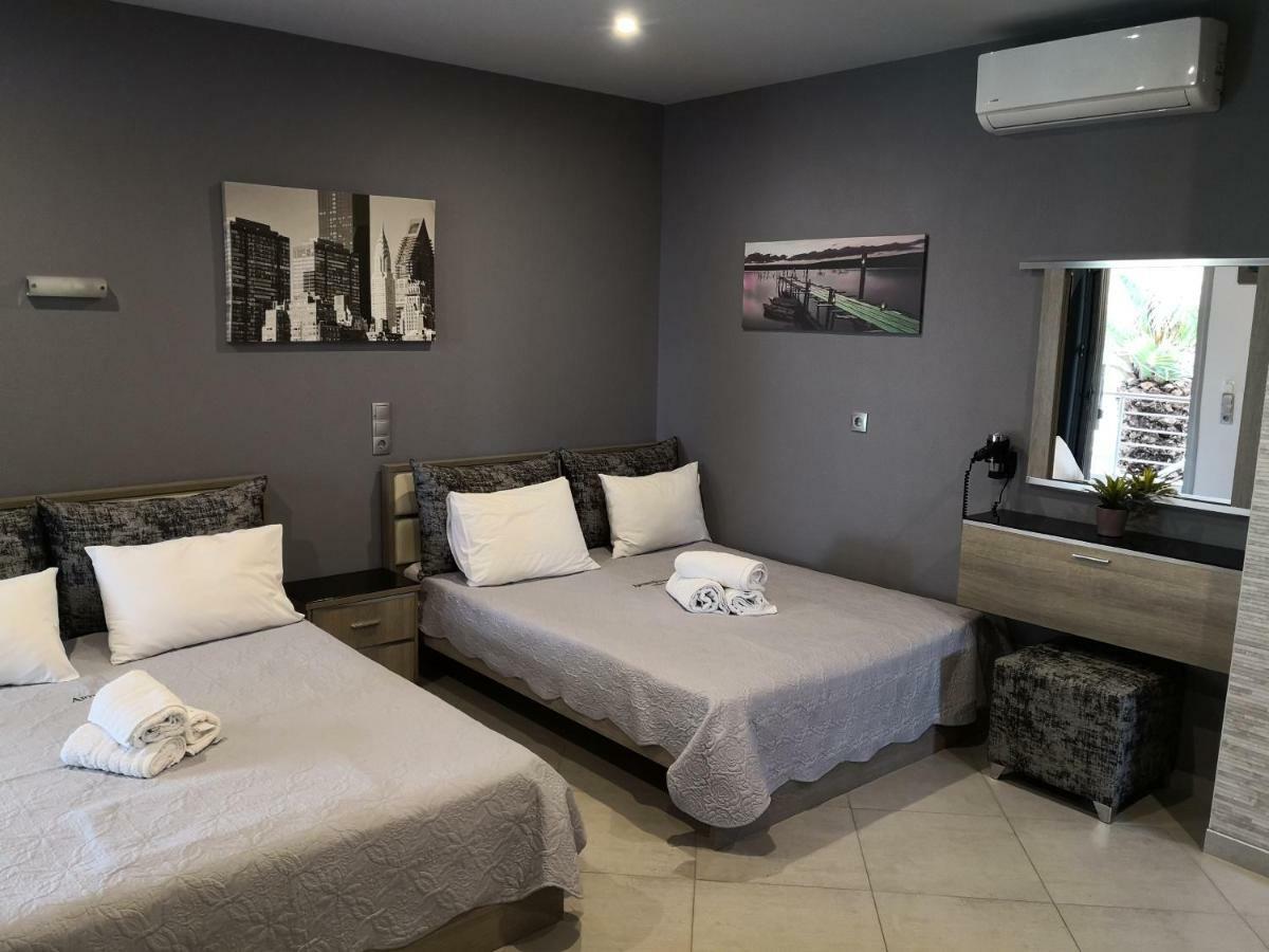 Aimilias Family Apartments Nea Vrasna Bagian luar foto